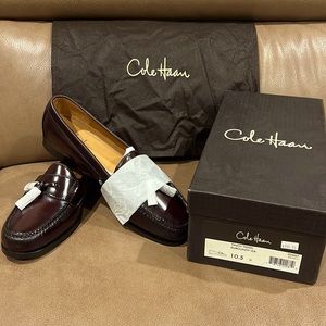 Brand new Men’s Cole Haan Pinch tassel burgundy Lea. Size 10.5
